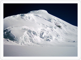 Lobuche peak