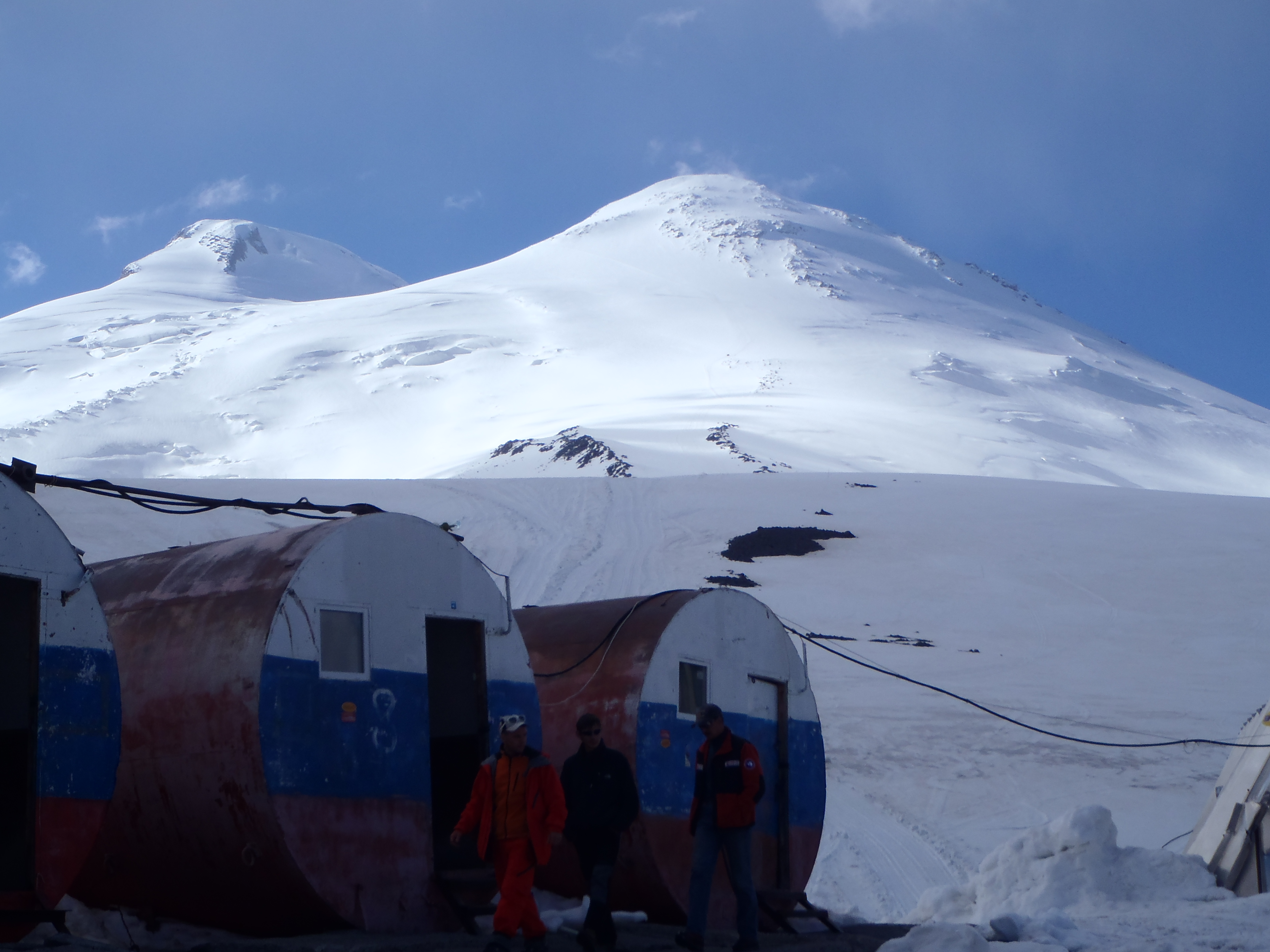 Barrel hut Elbrus